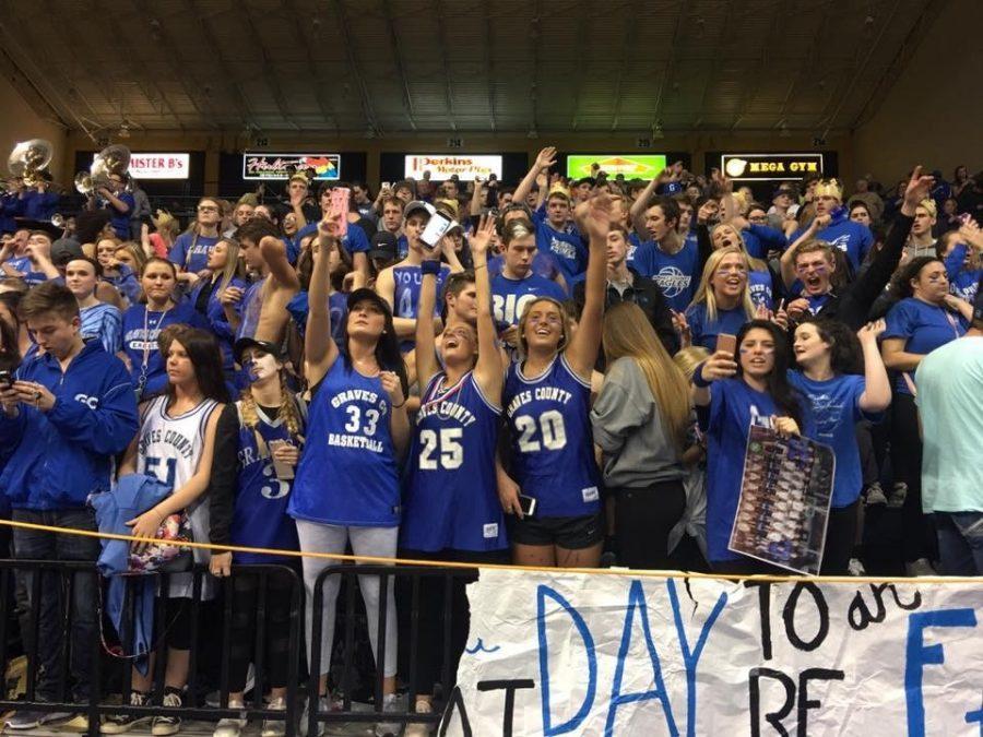 Students show EXTREME school spirit by wearing blue & grey