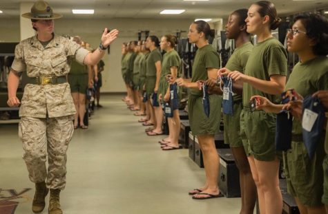 First female Marines join training at Camp Pendleton – Eagle's Eye