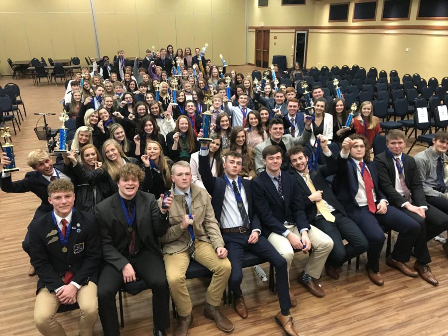 Graves County DECA chapter at regionals.