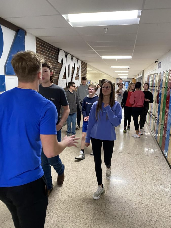 GC students lead incoming freshman on guided tour